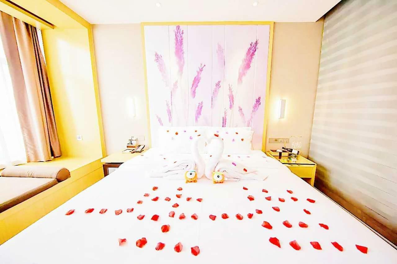 Lavande Hotel Taixing Jiangping Road Kültér fotó